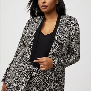 Torrid Monochrome Animal Print Blazer Size 1